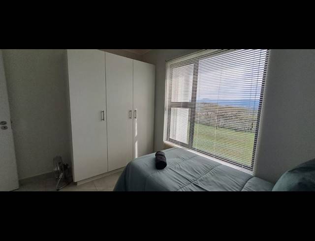 2 BEDROOM APARTMENT RENTED IN HAYFIELDS